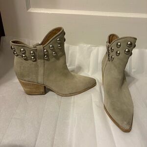 Sam Edelman leather pull on studded boots